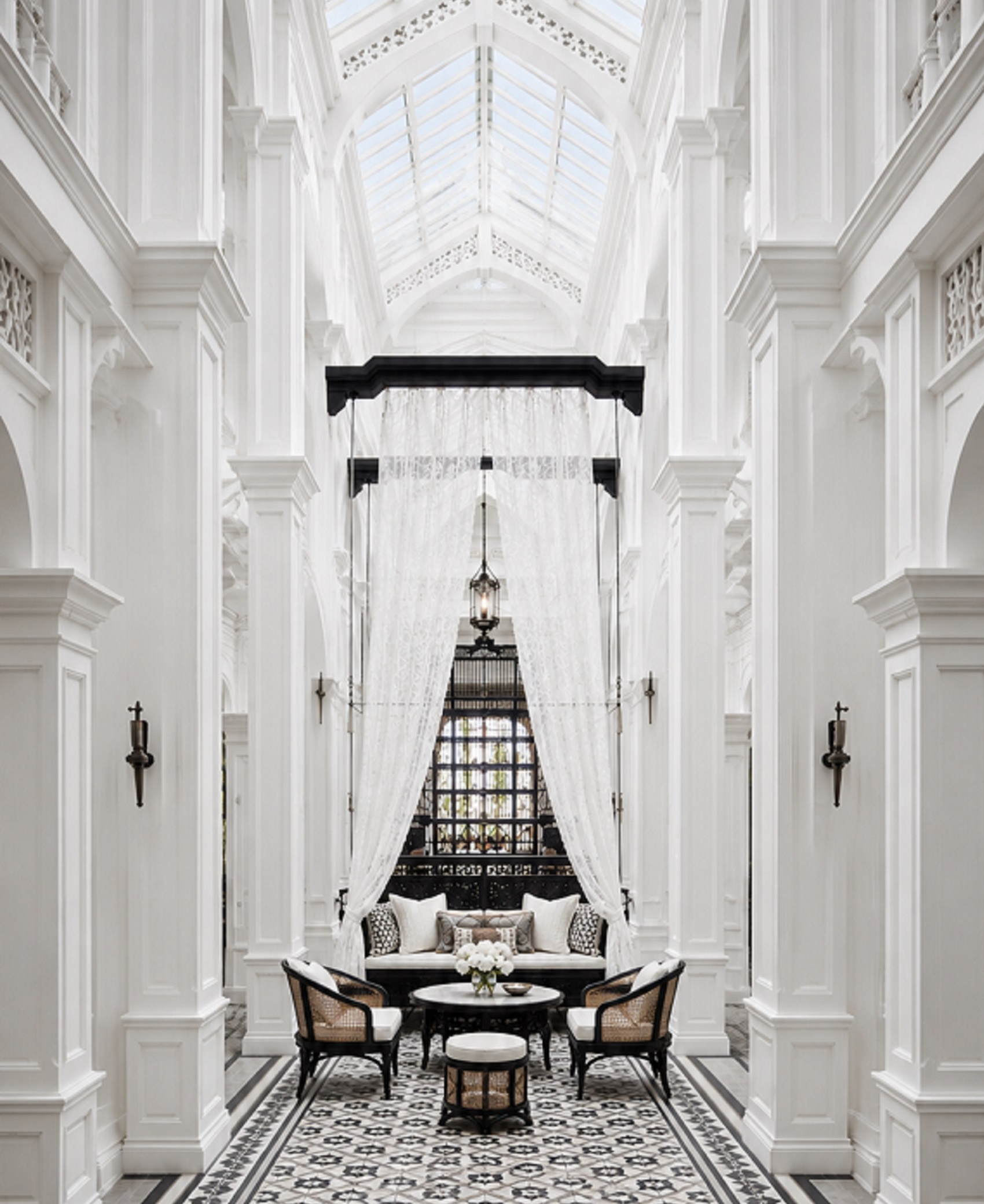 Living Room Design Classic Style